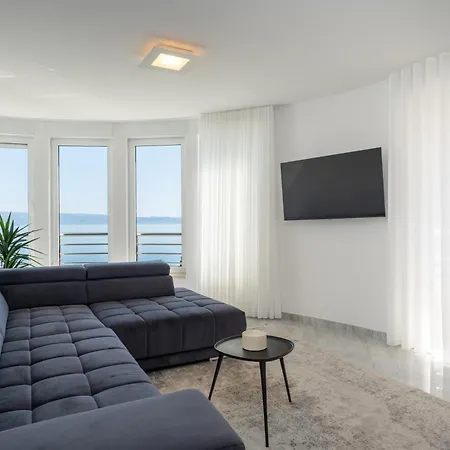 Sea View By Nono Ban *