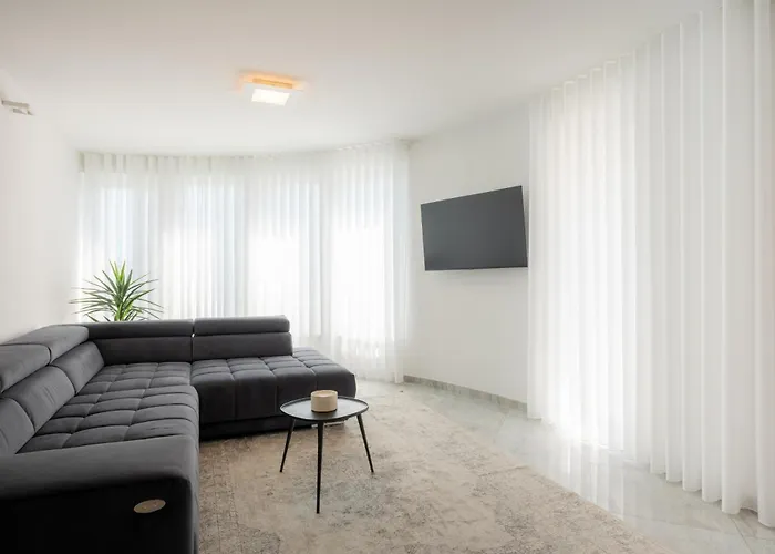 Sea View By Nono Ban 아파트 *